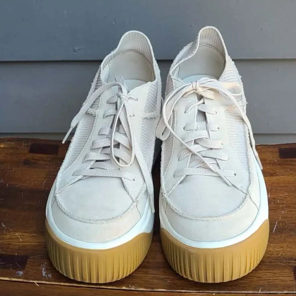 UGG EZ-DUZZIT Lace Up Taupe Suede Platform Sneakers size 9